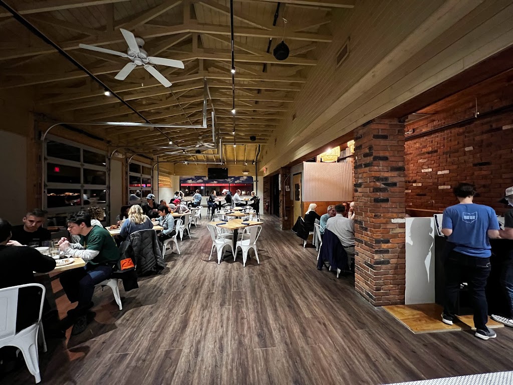 Immigrant Son Brewery | restaurant | 18120 Sloane Ave, Lakewood, OH 44107, USA | 2166004483 OR +1 216-600-4483