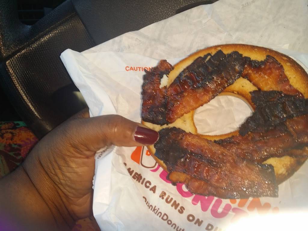 Dunkin | cafe | 6999 Merrill Rd Ste 1, Jacksonville, FL 32277, USA | 9047430300 OR +1 904-743-0300