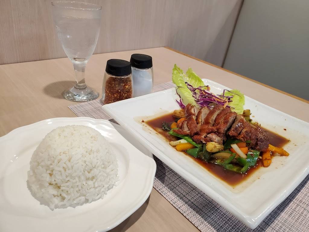 Thai Basil | restaurant | 37682 W 12 Mile Rd, Farmington Hills, MI 48331, USA | 2488937571 OR +1 248-893-7571