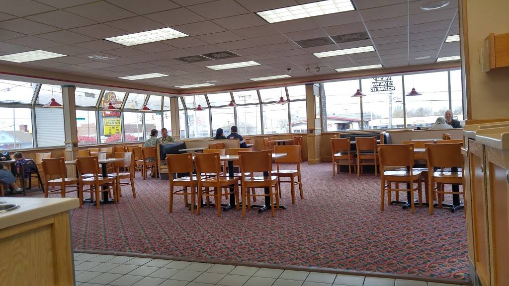 Wendys | restaurant | 101 E Ridge Rd, Griffith, IN 46319, USA | 2192373798 OR +1 219-237-3798