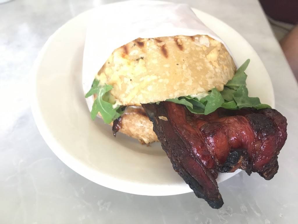 Little Doms | restaurant | 2128 Hillhurst Ave, Los Angeles, CA 90027, USA | 3236610055 OR +1 323-661-0055