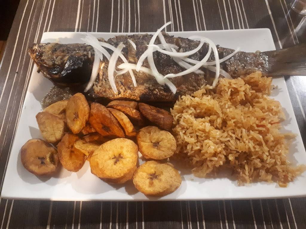 Hot Africa | restaurant | 4959 Chemin Queen Mary, Montréal, QC H3W 1X4, Canada | 5147340000 OR +1 514-734-0000