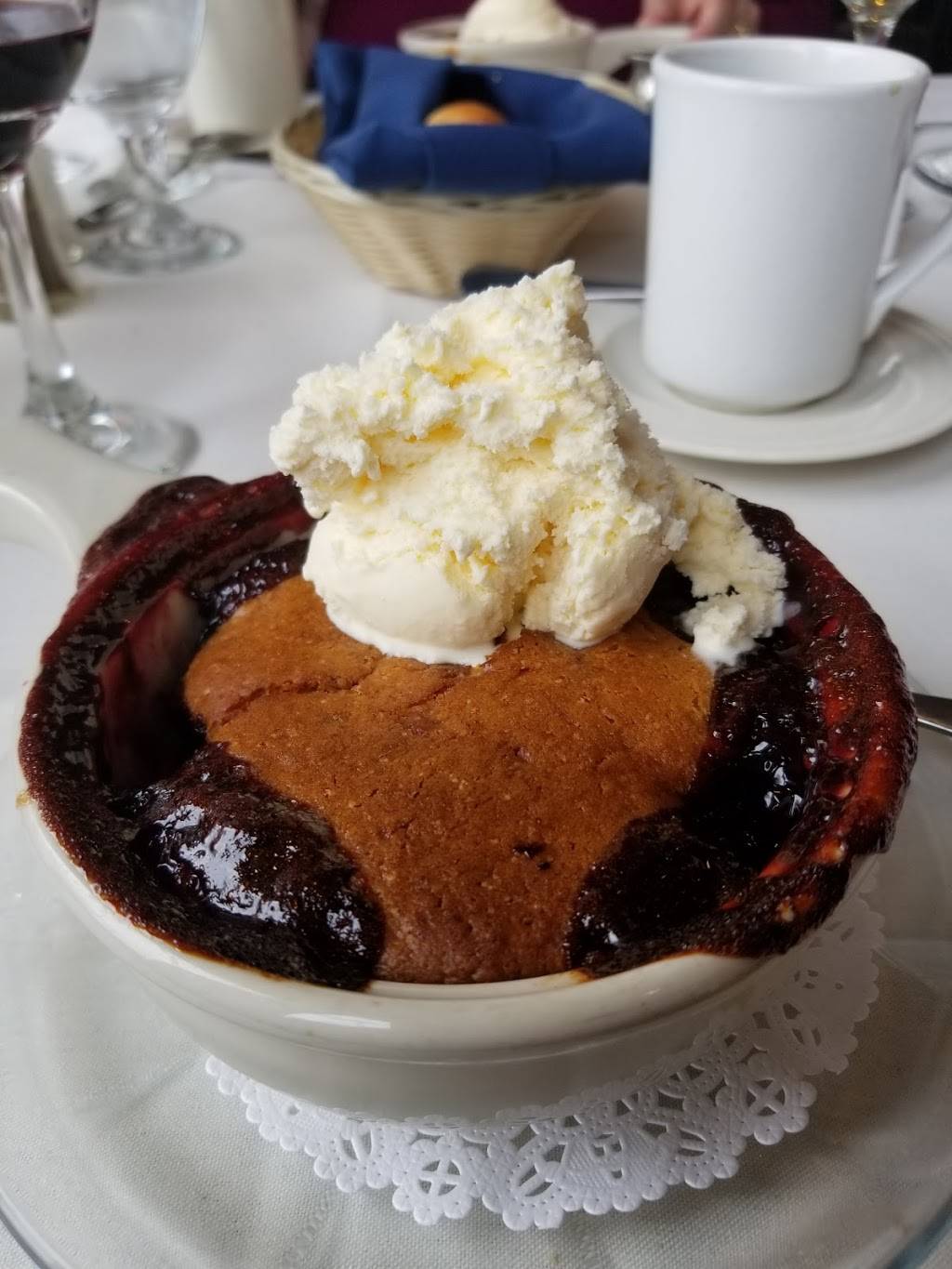 The Waterfront on Browns Lake | restaurant | 31100 Weiler Rd, Burlington, WI 53105, USA | 2627639989 OR +1 262-763-9989