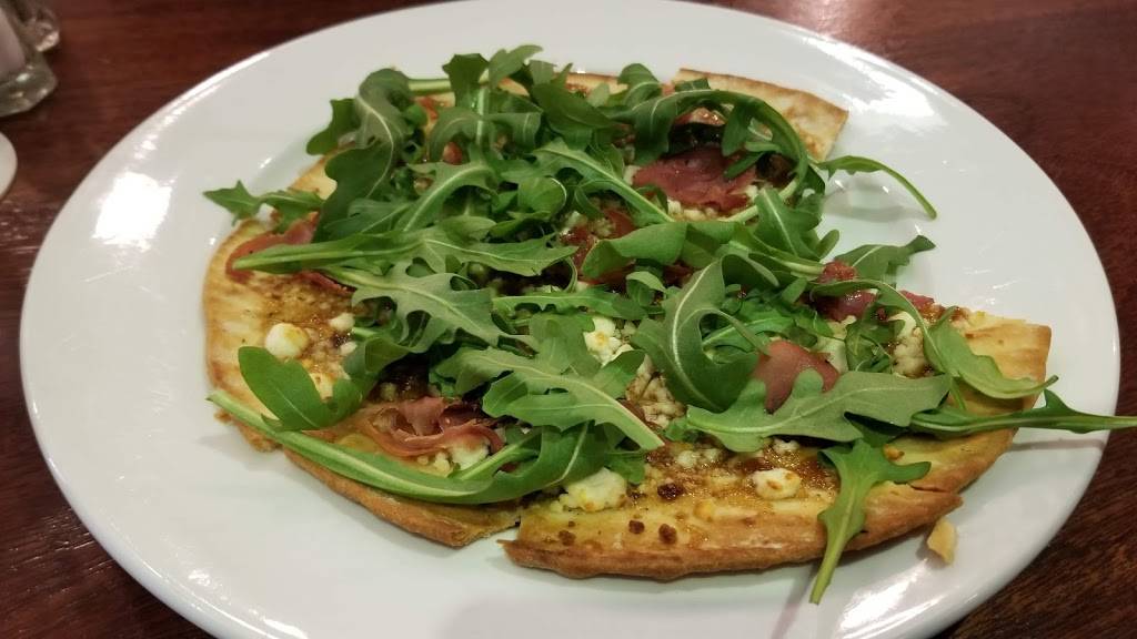 Rodes Fireside Restaurant & Tavern | restaurant | 533 Kings Hwy, Swedesboro, NJ 08085, USA | 8564672700 OR +1 856-467-2700