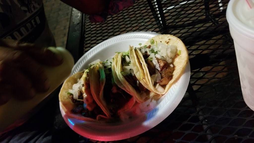 Taquitos El Tapatio | restaurant | 327 US-290, Elgin, TX 78621, USA | 2248000832 OR +1 224-800-0832