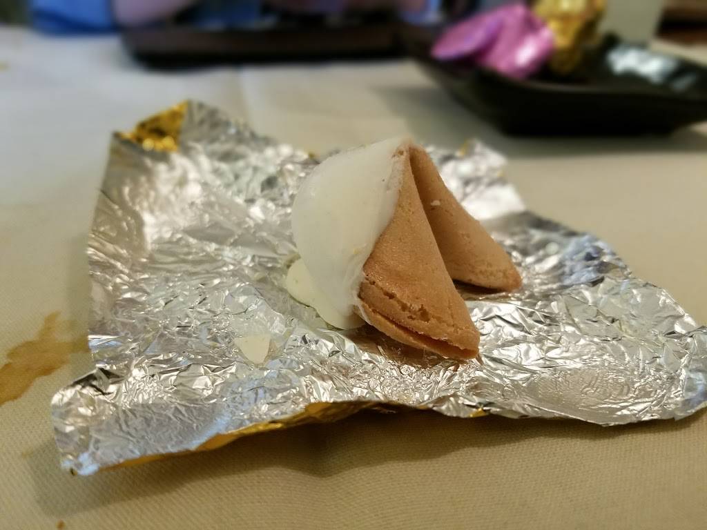 Panda Inn | restaurant | 3223 E, N Centre Lake Dr, Ontario, CA 91761, USA | 9093902888 OR +1 909-390-2888