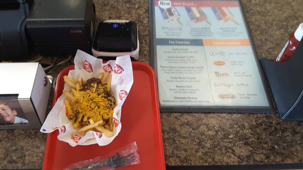 Dairy Queen Grill & Chill | restaurant | 211 S Main St, Goodlettsville, TN 37072, USA | 6158593009 OR +1 615-859-3009