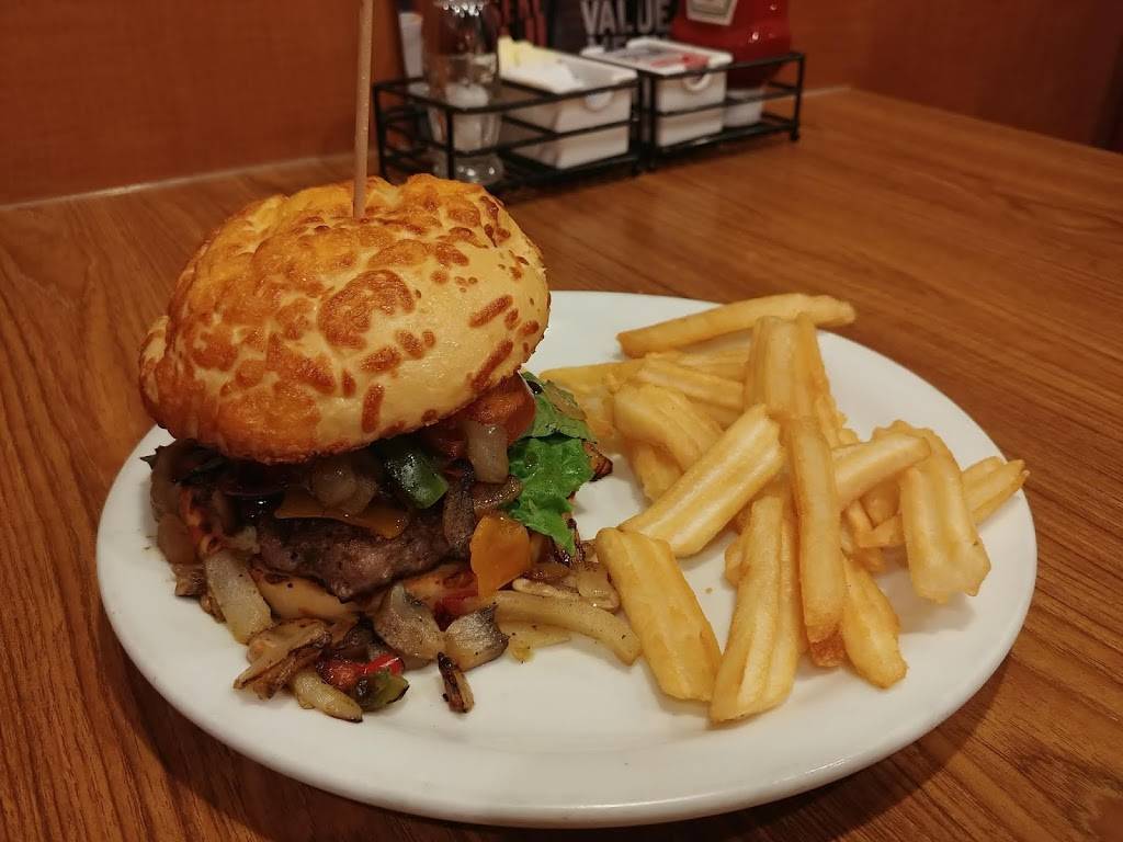 Dennys | restaurant | 4541 Macey Ln, Lake Wales, FL 33859, USA | 8636798923 OR +1 863-679-8923