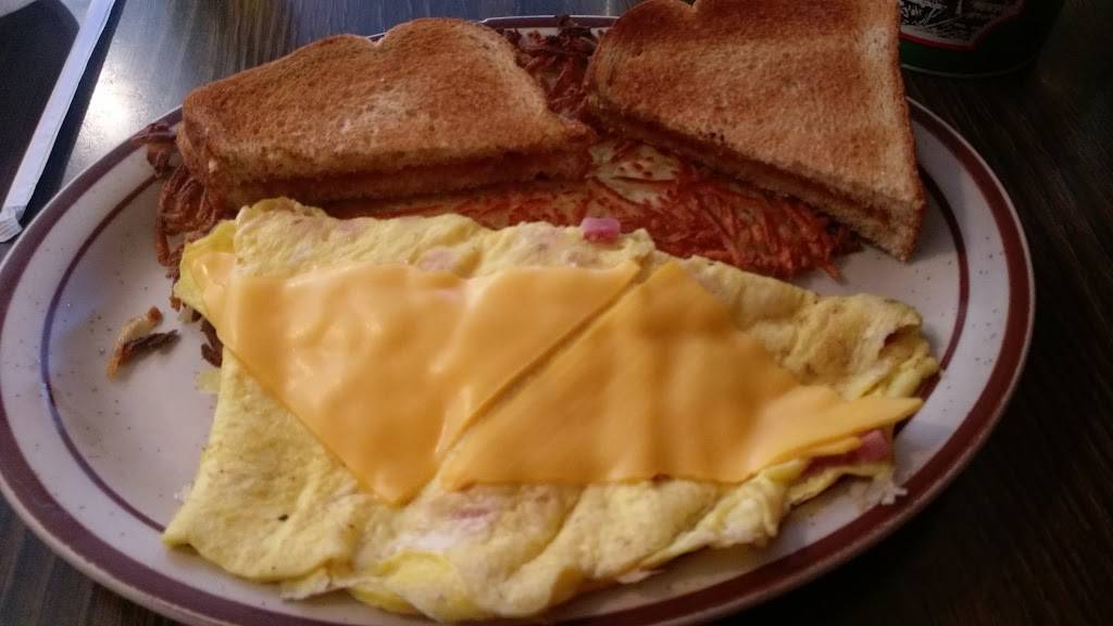 Diner | restaurant | 601 W Michigan St, New Carlisle, IN 46552, USA | 5746547603 OR +1 574-654-7603