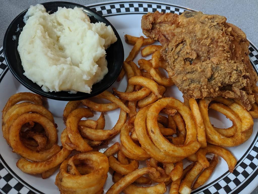 Cornbread Cafe | cafe | 1141 KY-36, Frenchburg, KY 40322, USA | 6067683125 OR +1 606-768-3125