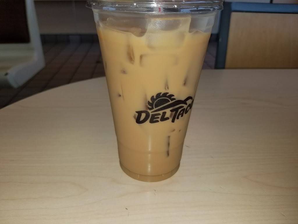 Del Taco | meal takeaway | 2801 E Lincoln Ave, Anaheim, CA 92806, USA | 7146329916 OR +1 714-632-9916