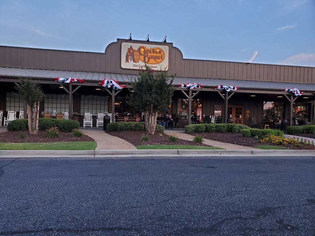 Cracker Barrel Old Country Store | restaurant | 460 Park W Dr, Grovetown, GA 30813, USA | 7066502414 OR +1 706-650-2414