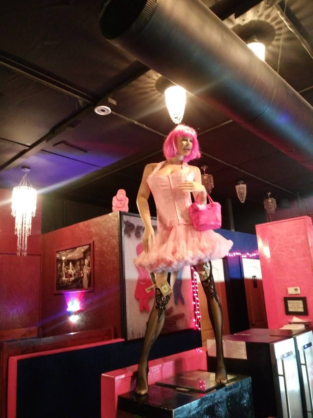 Pink Pickle | restaurant | 304 W St John St, Girard, KS 66743, USA | 6207244600 OR +1 620-724-4600