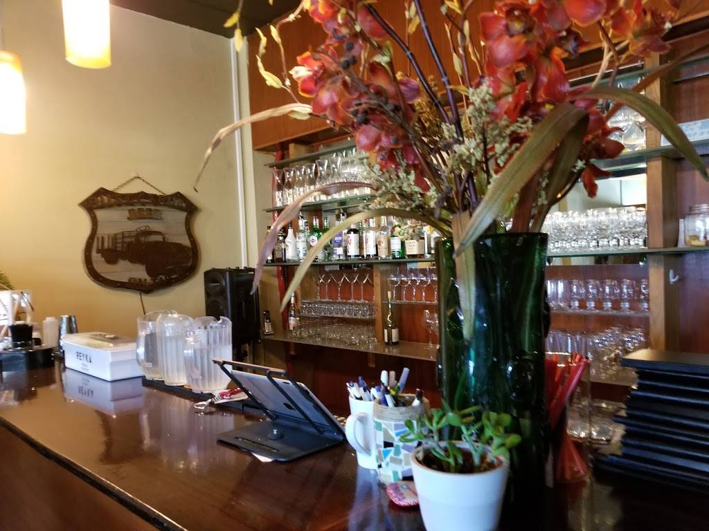 Magnolia Grill | restaurant | 210 E Charles St, Mt Angel, OR 97362, USA | 5039961029 OR +1 503-996-1029