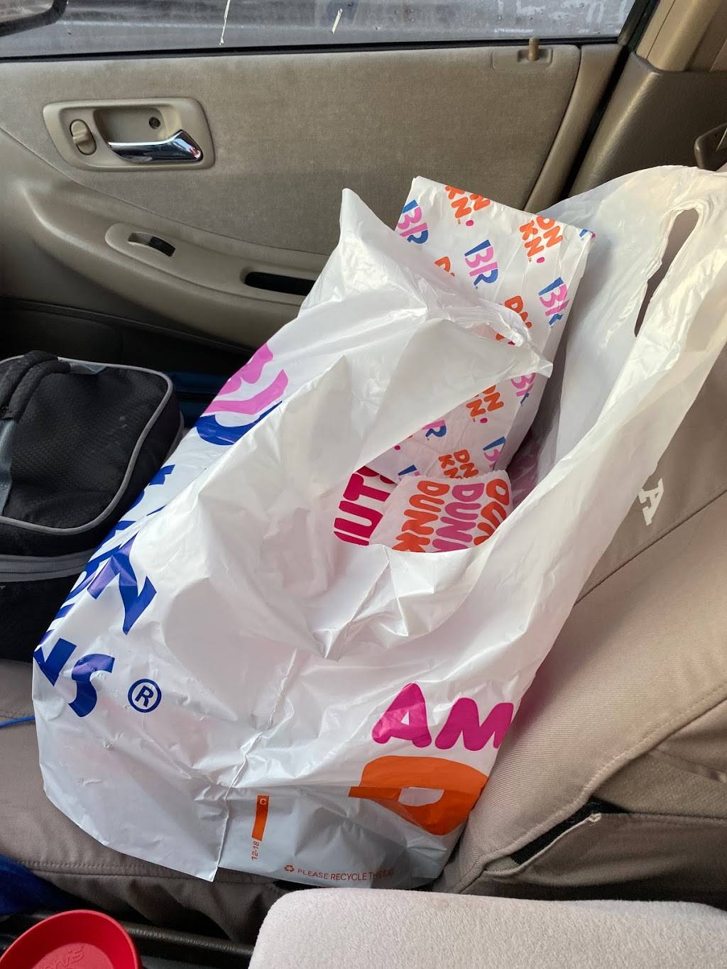 Dunkin | bakery | 4880A NW 183rd St, Miami, FL 33055, USA | 3056231115 OR +1 305-623-1115