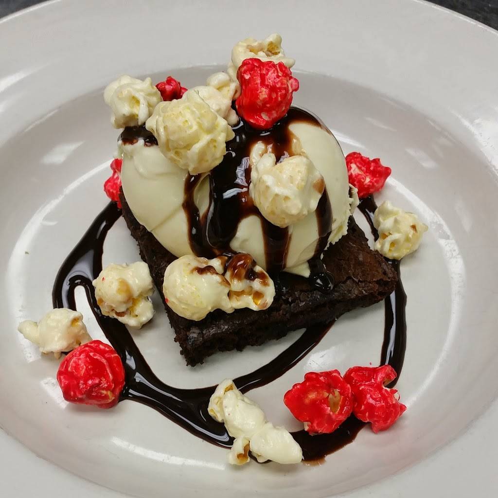 Mason-Dixon Cafe (Fredericksburg) | restaurant | 2100 Princess Anne St, Fredericksburg, VA 22401, USA | 5403711950 OR +1 540-371-1950