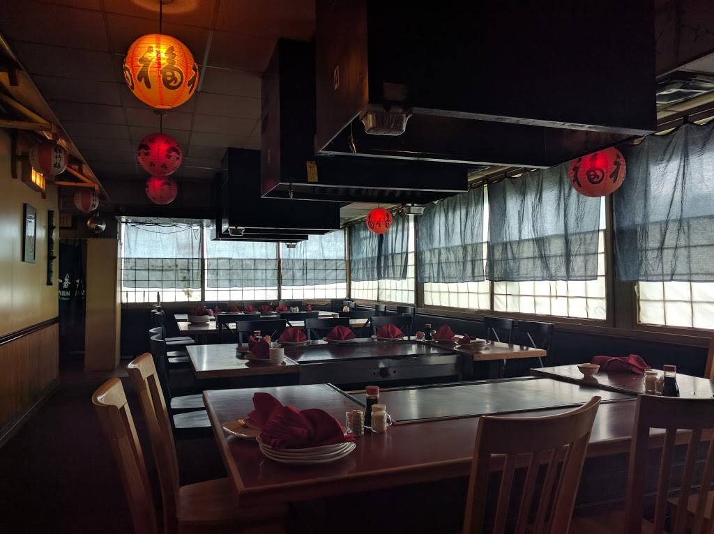 Ginza Japanese Steakhouse and Sushi Bar | restaurant | 5380 West 38th Street, Indianapolis, IN 46254, USA | 3172983838 OR +1 317-298-3838