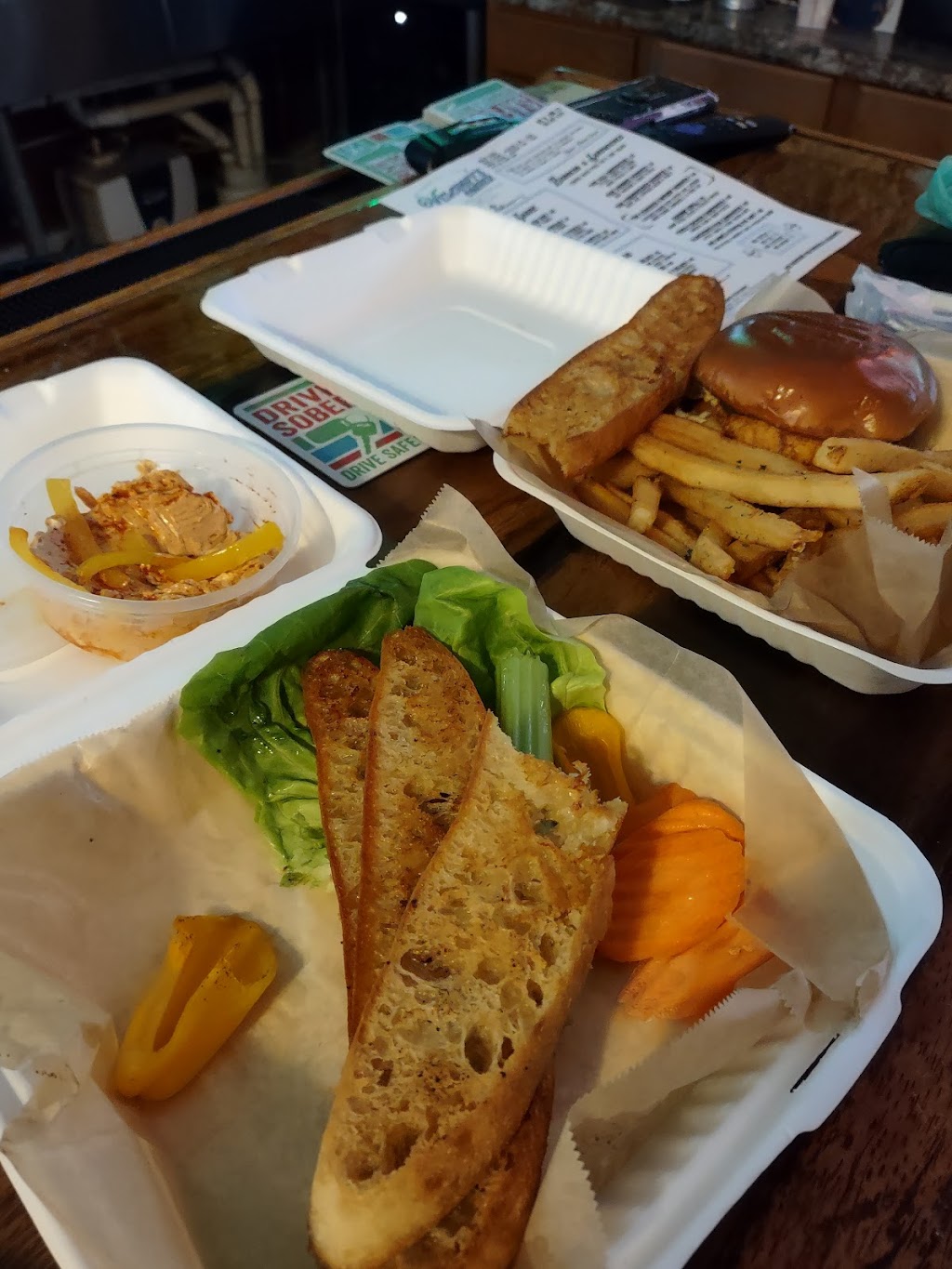 Velchoffs Corner | restaurant | 105 N 2nd St, Palatka, FL 32177, USA | 3863853265 OR +1 386-385-3265