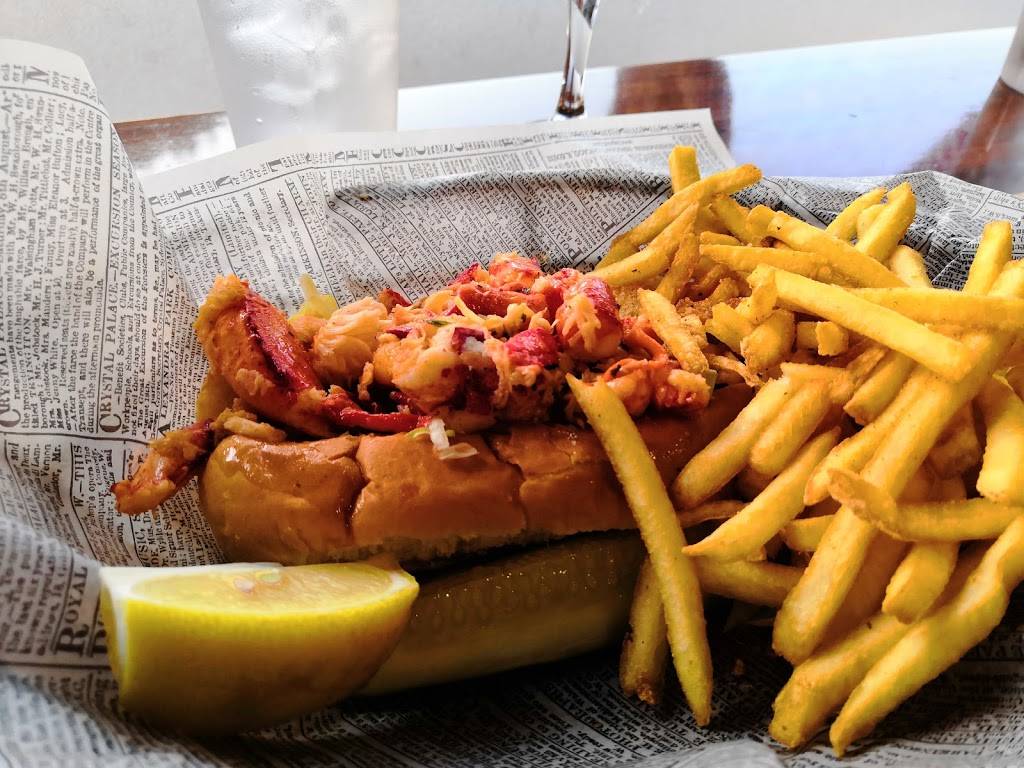 Beach Burgers And Brew | restaurant | 136 Main St, Seal Beach, CA 90740, USA | 5624302330 OR +1 562-430-2330