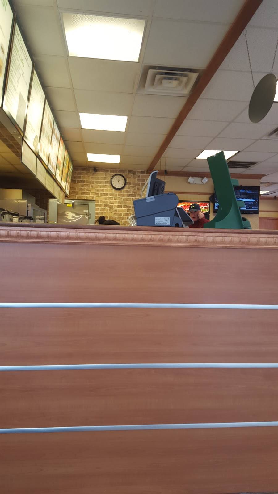 Subway | restaurant | 707 Western Ave, Lynn, MA 01905, USA | 7815846153 OR +1 781-584-6153