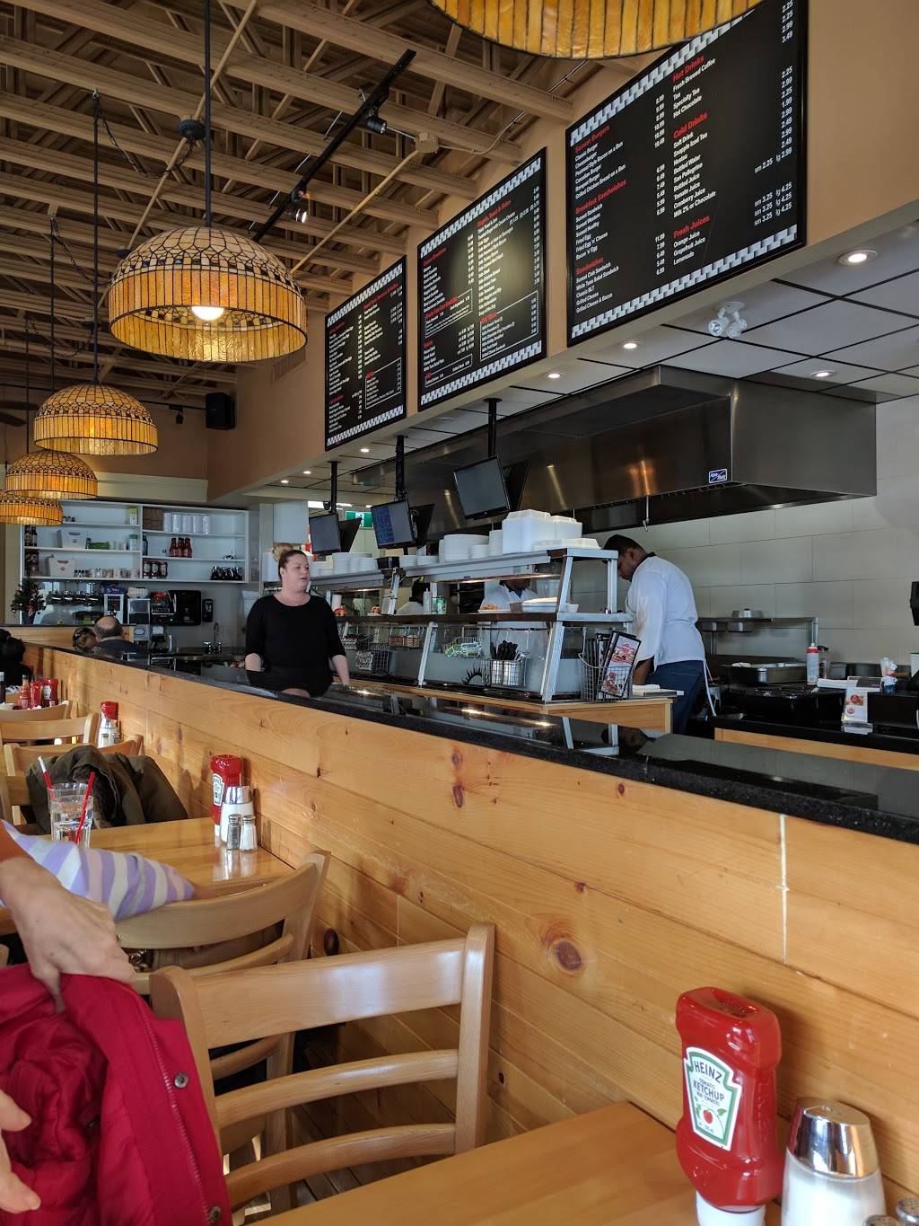 Sunset Grill | restaurant | 37 William Kitchen Rd, Scarborough, ON M1P 5B7, Canada | 4163211600 OR +1 416-321-1600