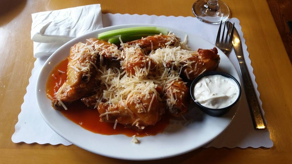 Tom X Pub | restaurant | 100 Tom X Rd, East Stroudsburg, PA 18302, USA | 5702235025 OR +1 570-223-5025