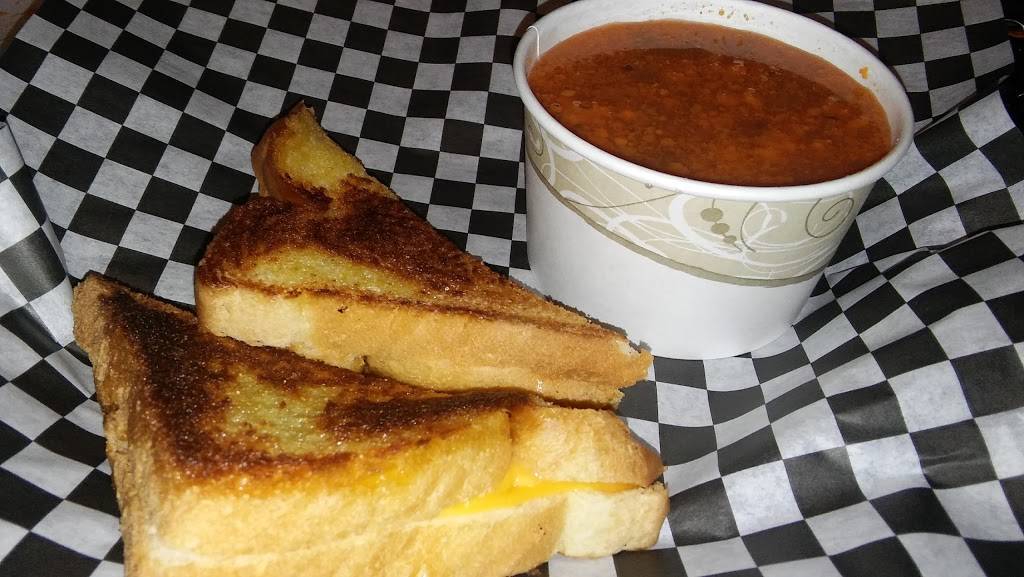 82nd Street Bar & Grill | restaurant | 5028 SE 82nd Ave, Portland, OR 97266, USA | 5037887196 OR +1 503-788-7196