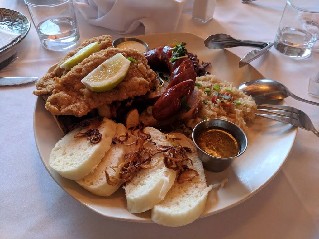 Prague Restaurant | restaurant | 450 Scarborough Golf Club Rd, Scarborough, ON M1G 1H1, Canada | 4162890283 OR +1 416-289-0283