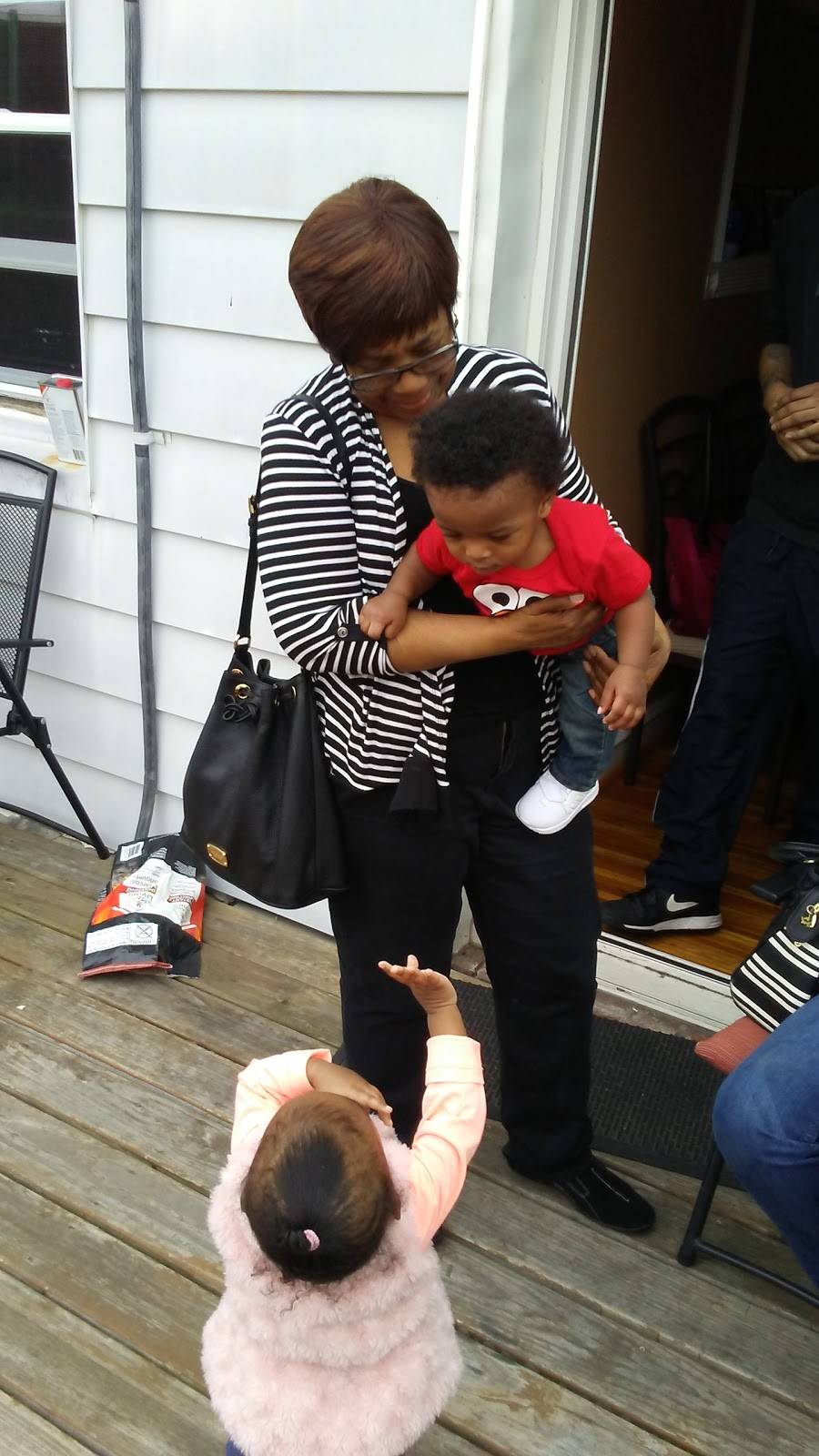 Ritas Italian Ice & Frozen Custard | restaurant | 6901 Stenton Ave, Philadelphia, PA 19138, USA | 2154242301 OR +1 215-424-2301