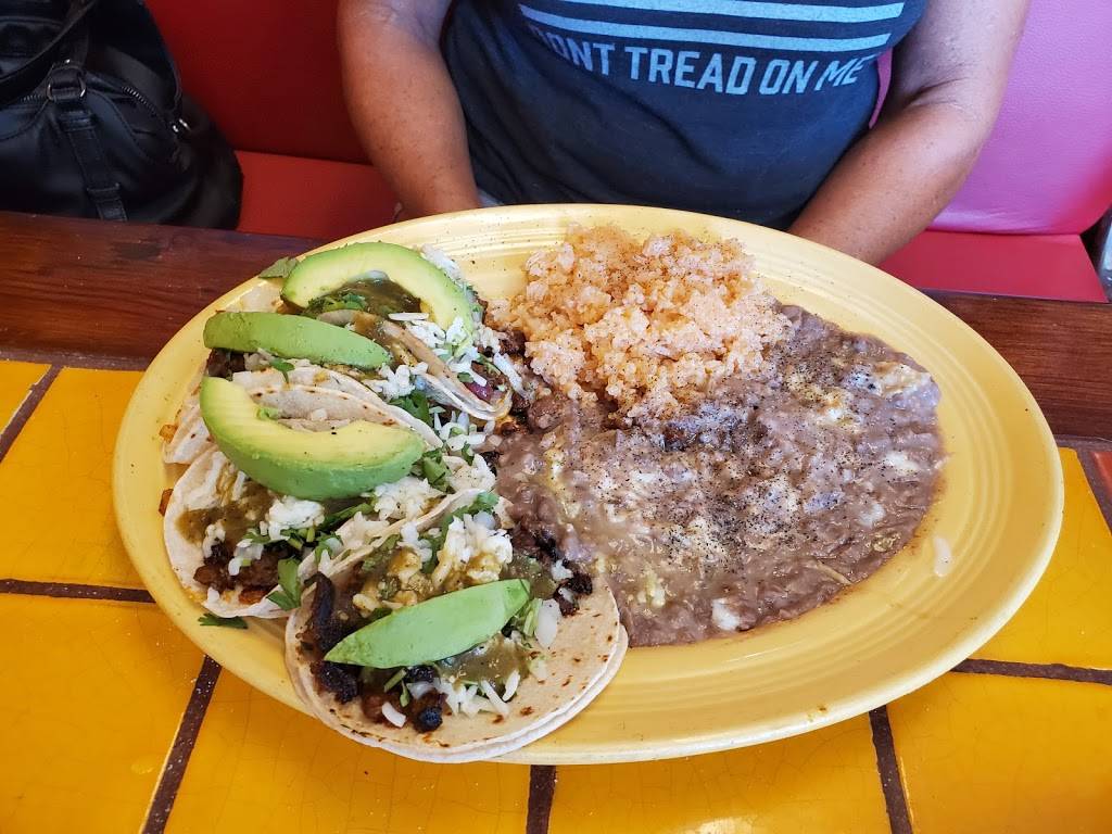 Tacos Las Salsas | restaurant | 10818 Rosedale Hwy, Bakersfield, CA 93312, USA | 6618292014 OR +1 661-829-2014