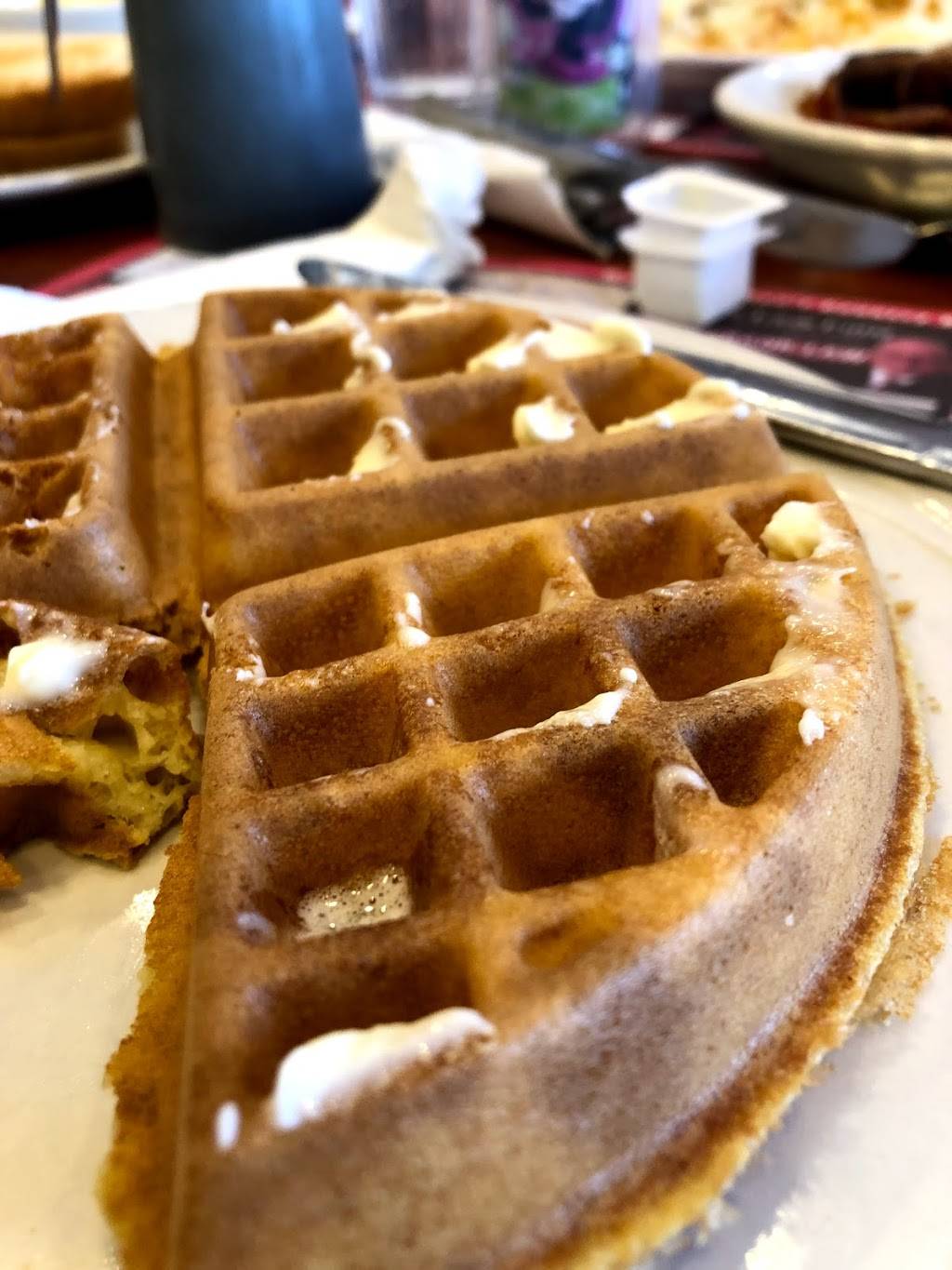 Kens Country Kitchen | restaurant | 69232 Main St, Richmond, MI 48062, USA | 5867274747 OR +1 586-727-4747