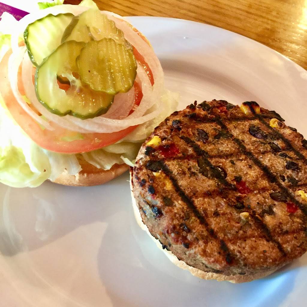 Brunos Bar and Grill | restaurant | 230 Mt Hermon Rd, Scotts Valley, CA 95066, USA | 8314382227 OR +1 831-438-2227