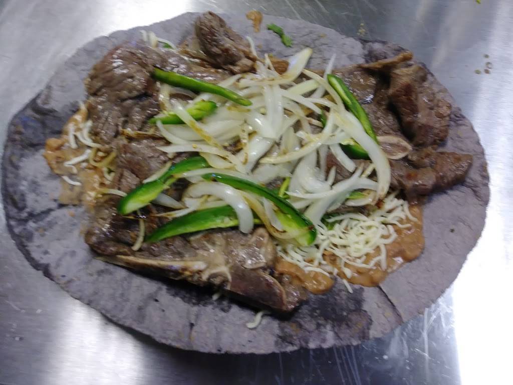 Los Magueyitos | restaurant | 941 w pioner pkwy, Arlington, TX 76013, USA | 8174413309 OR +1 817-441-3309