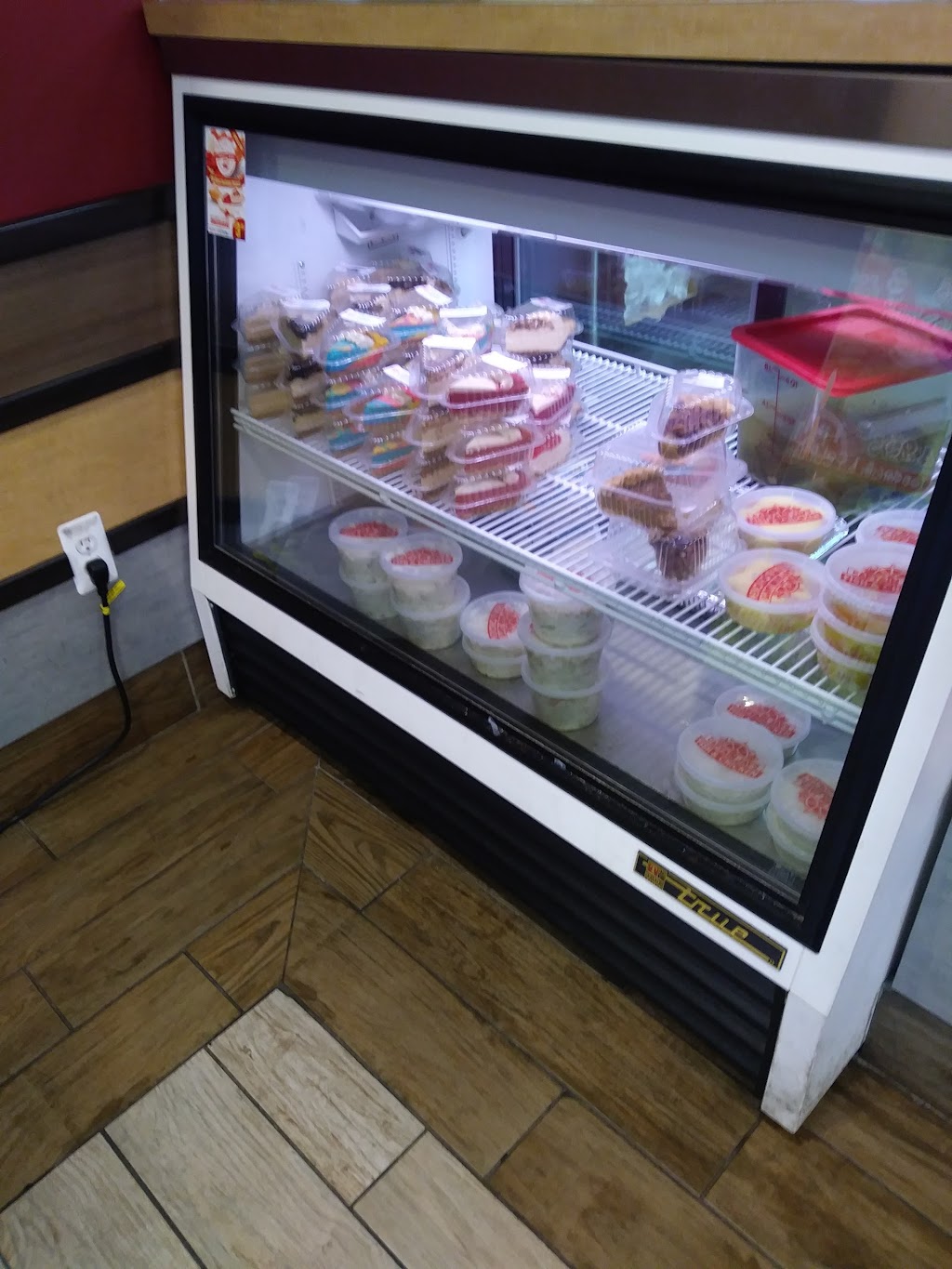 Captain Jays Fish & Chicken | restaurant | 9654 Gratiot Ave, Detroit, MI 48213, USA | 3133083474 OR +1 313-308-3474