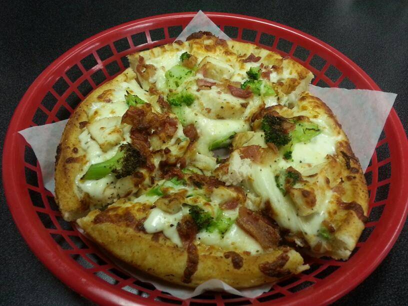 Video Central | meal takeaway | 11379 AL-20, Florence, AL 35633, USA | 2567680200 OR +1 256-768-0200