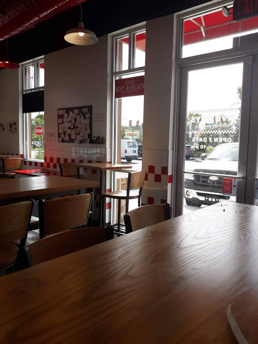 Five Guys Burgers and Fries | restaurant | 10425 Canal Rd, Brunswick, GA 31525, USA | 9122644143 OR +1 912-264-4143
