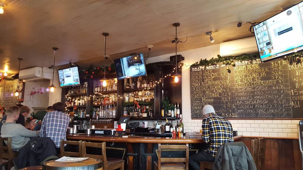 Kent Ale House | restaurant | 51 Kent Ave, Brooklyn, NY 11249, USA | 3472278624 OR +1 347-227-8624