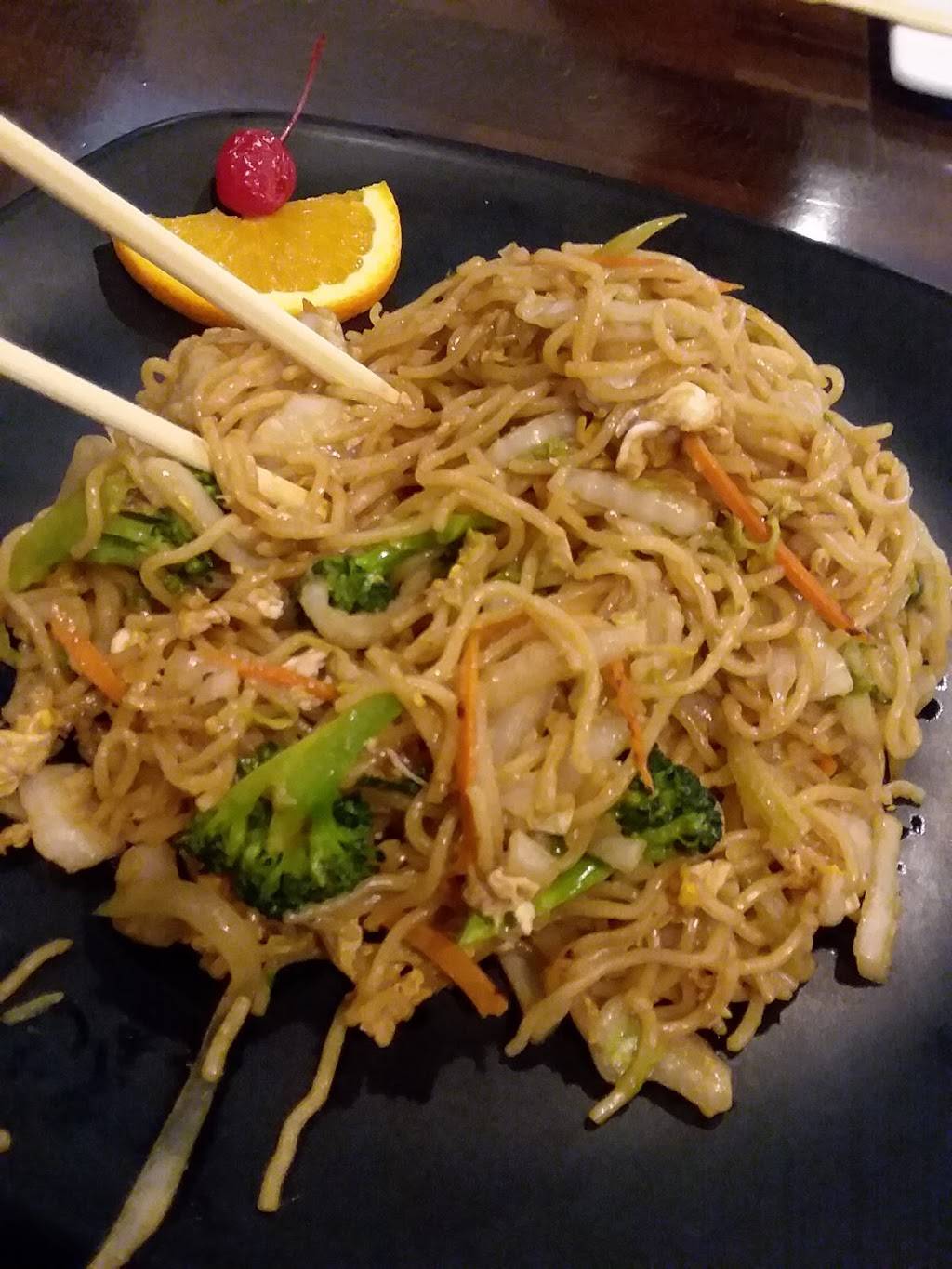 Sake House Japanese Sushi Bar and Steak House 日本壽司吧和牛排館 | restaurant | 9770 Dorchester Rd Unit 103, Summerville, SC 29485, USA | 8439005979 OR +1 843-900-5979