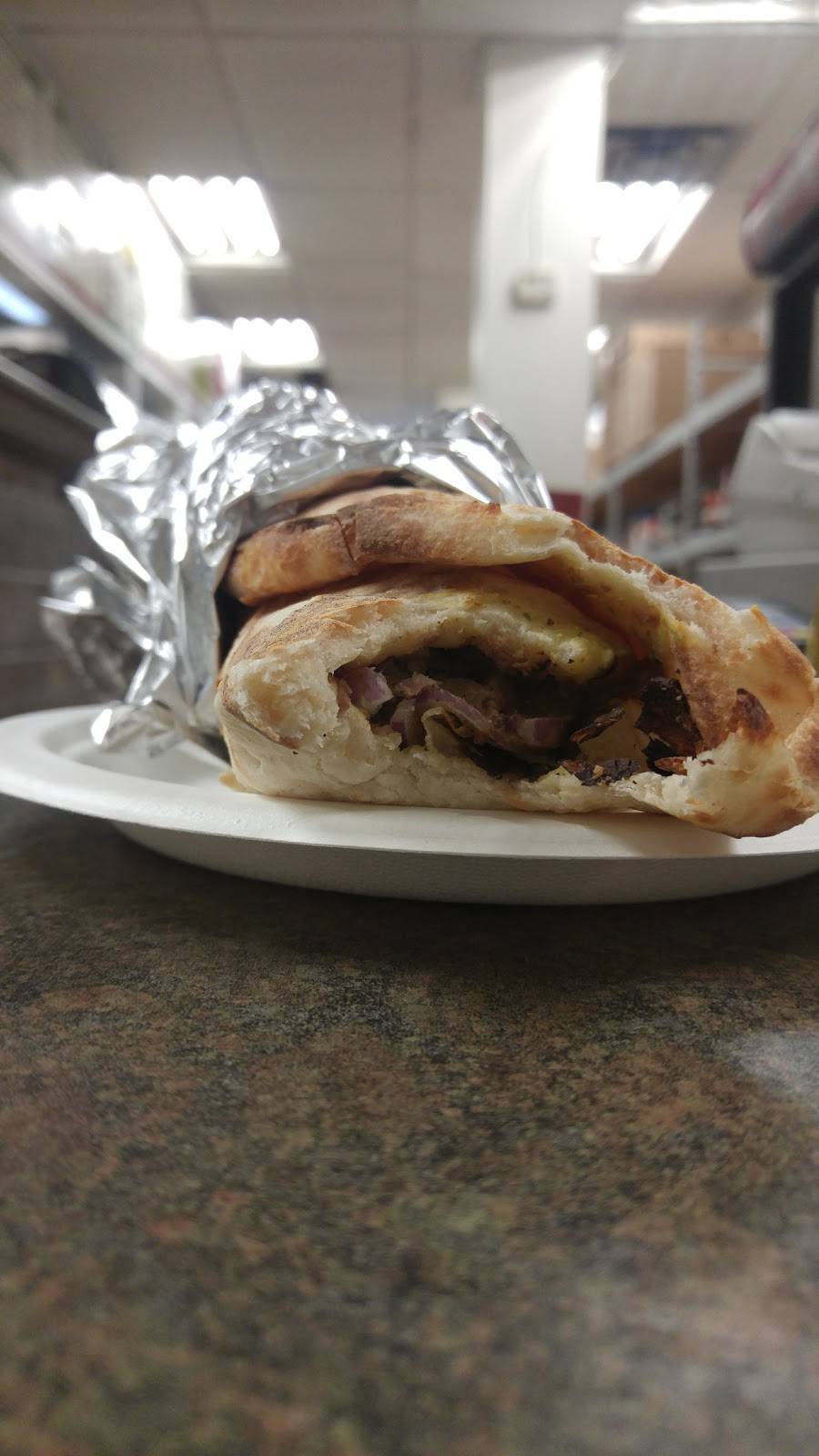 Desi Corner | meal takeaway | 40 Dundas St E, Mississauga, ON L5A 1W2, Canada | 9052757501 OR +1 905-275-7501