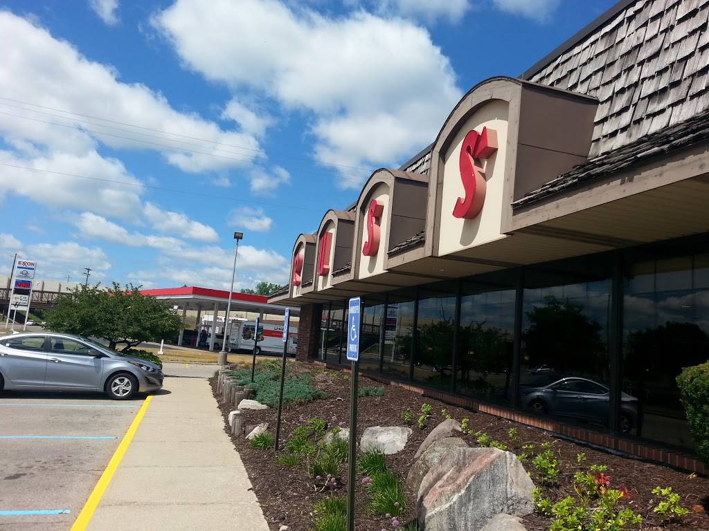 Russ Restaurant | restaurant | 6444 Division Ave S, Grand Rapids, MI 49548, USA | 6162812790 OR +1 616-281-2790