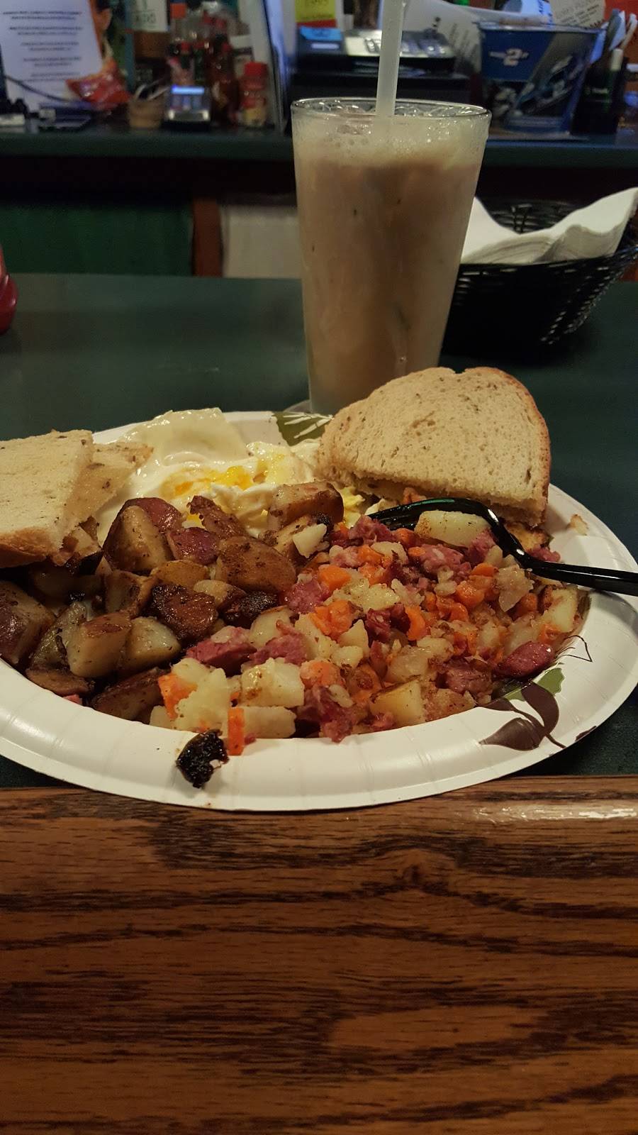 Donovans | restaurant | 65 Rockingham St, Bellows Falls, VT 05101, USA | 8024634940 OR +1 802-463-4940