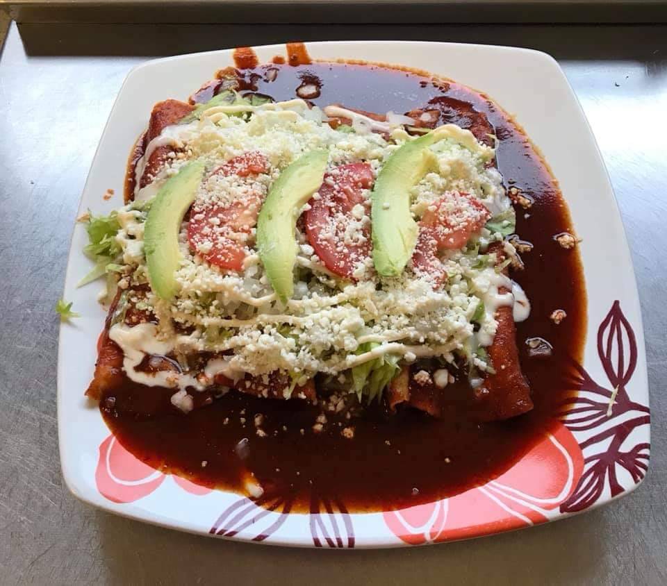 Tienda y Taqueria mexicana El Morelense |  | 2381 Daniels Creek Rd, Collinsville, VA 24078, USA | 2766222676 OR +1 276-622-2676