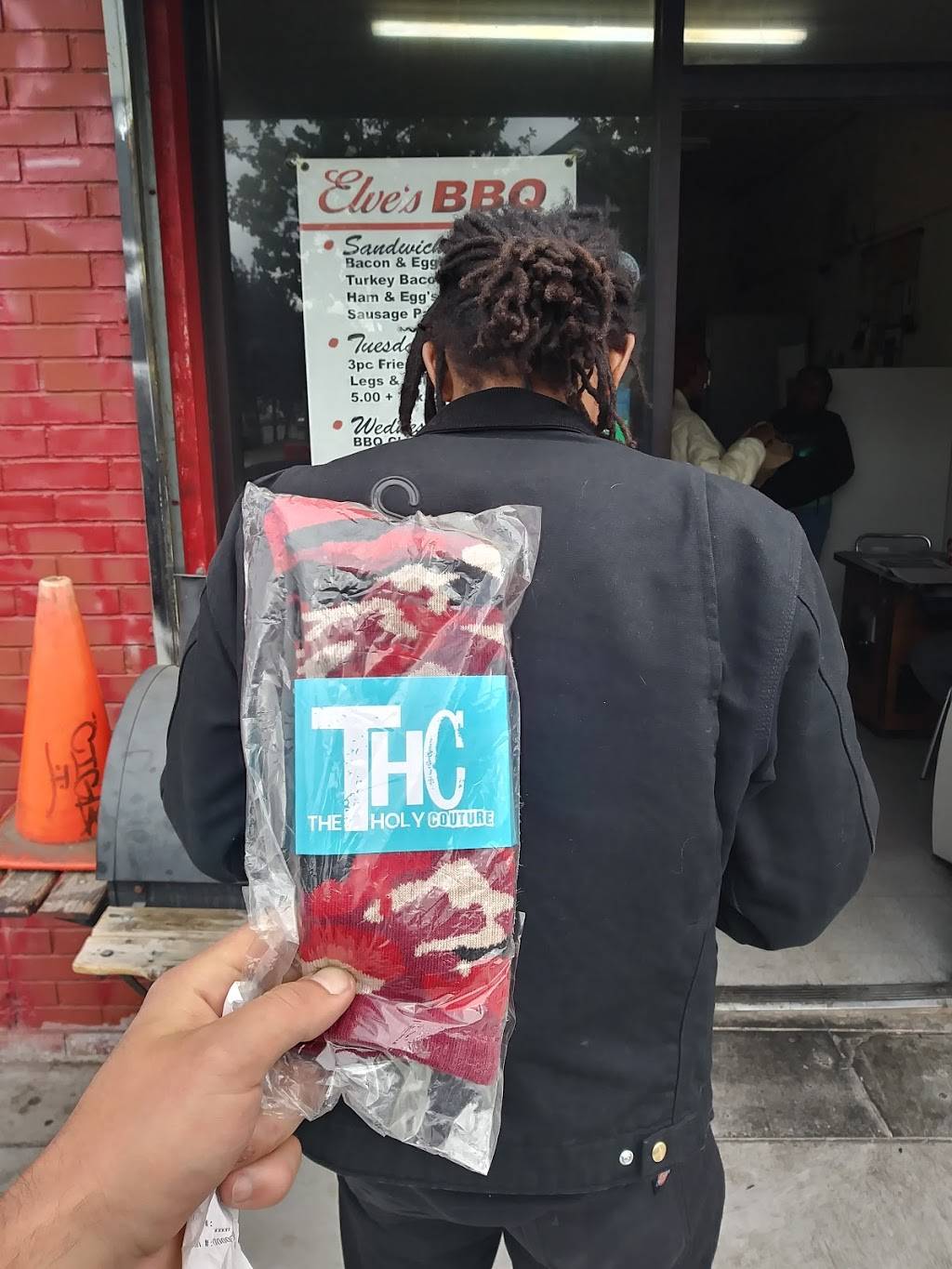 Elves BBQ & Soul Food | restaurant | 3214 Martin Luther King Jr Way, Oakland, CA 94609, USA | 5106559500 OR +1 510-655-9500