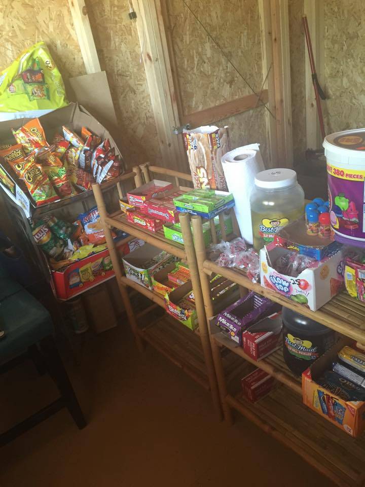 Grannys Snack Shack | meal takeaway | 2404 56th St, Dallas, TX 75241, USA | 4696775660 OR +1 469-677-5660