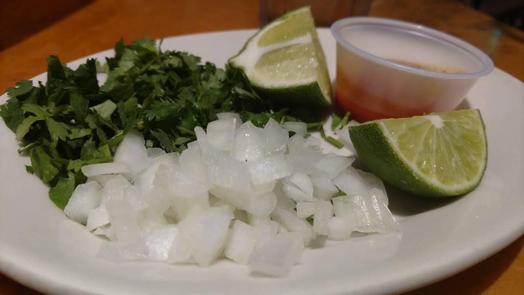 Subway | restaurant | 555 Gateway Pl SW, Cedar Rapids, IA 52404, USA | 3193641445 OR +1 319-364-1445