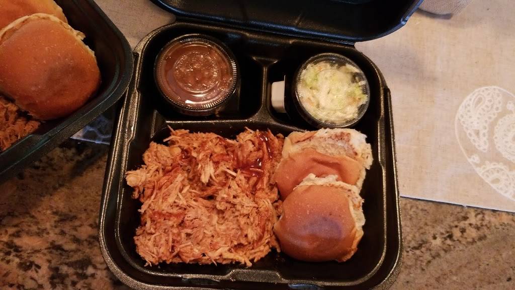 Alexanders BBQ | restaurant | 1126 Westbriar Dr, Richmond, VA 23238, USA | 8047403135 OR +1 804-740-3135