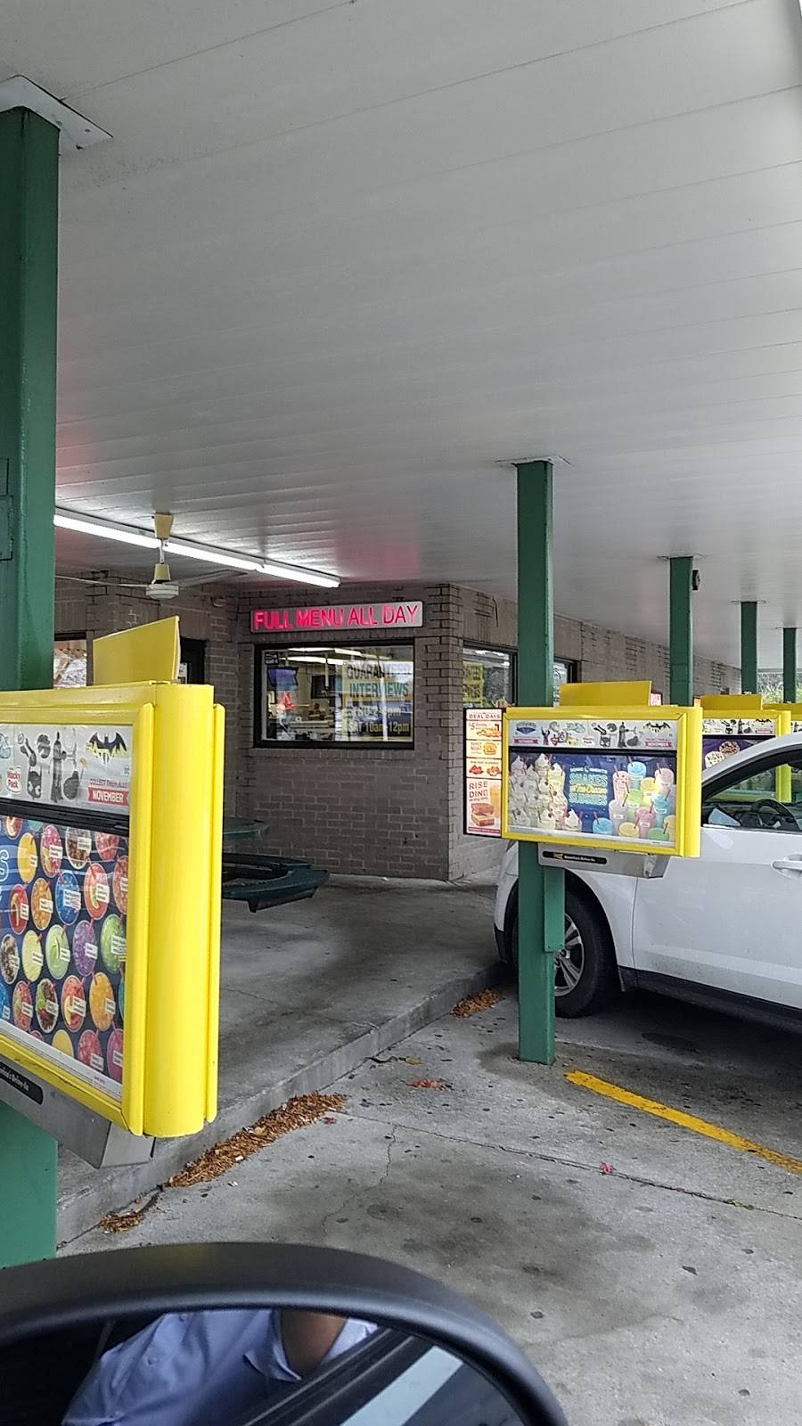 Sonic Drive-In | restaurant | 234 E New Circle Rd, Lexington, KY 40505, USA | 8592539113 OR +1 859-253-9113