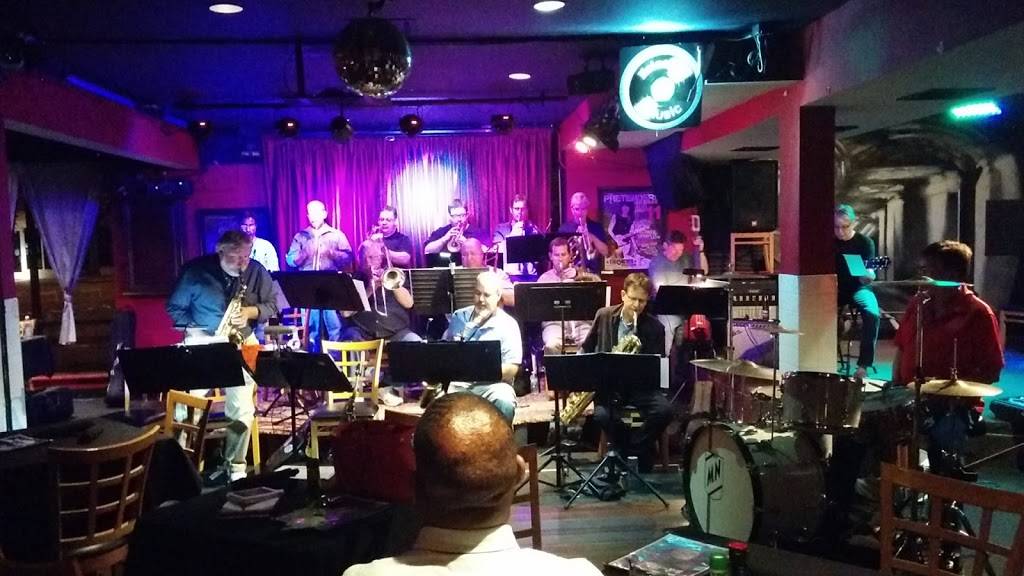 American Rock Bar & Grill | restaurant | 1600 E Hillsboro Blvd, Deerfield Beach, FL 33441, USA | 9544284539 OR +1 954-428-4539