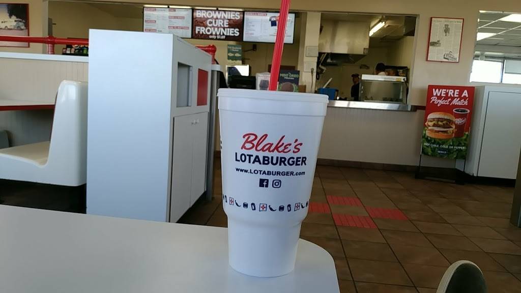 Blakes Lotaburger | restaurant | 1300 S Valley Dr, Las Cruces, NM 88005, USA | 5755231849 OR +1 575-523-1849