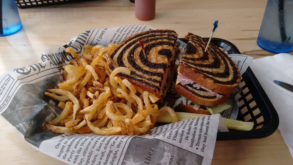 Grass Lake Diner | restaurant | 108 E Michigan Ave, Grass Lake, MI 49240, USA | 2486634334 OR +1 248-663-4334